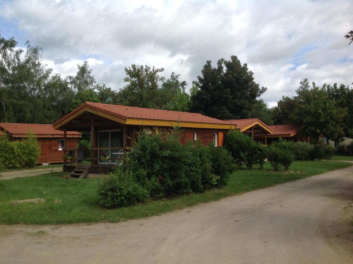 Camping Le Pont D'Allagnon 朗德 外观 照片
